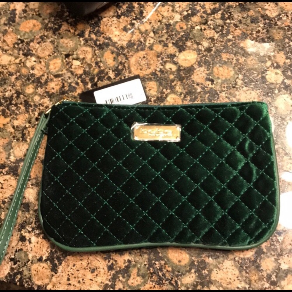 BEBE EMERALD WRISTLET RETAIL $58 NWT